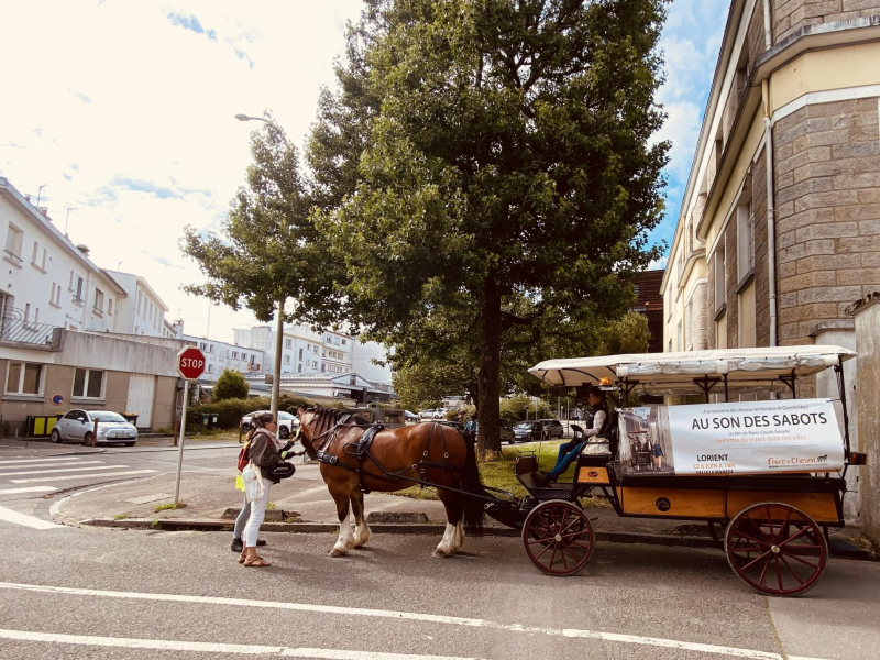 A proximité de la salle du Manège